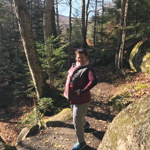 Meet your Posher, Monica - Picture 1 of 1